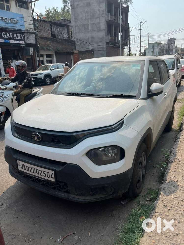 Tata Punch 2025 Petrol Well Maintained