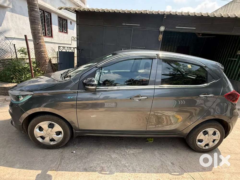 Tata Tiago Ev 2023 Electric Well Maintained