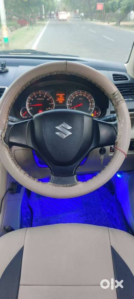 Maruti Suzuki Swift Dzire Vxi(o) Mt, 2016, Cng & Hybrids