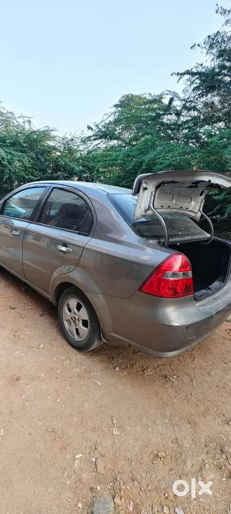 Chevrolet Aveo 2012 Petrol 37000 Km Driven