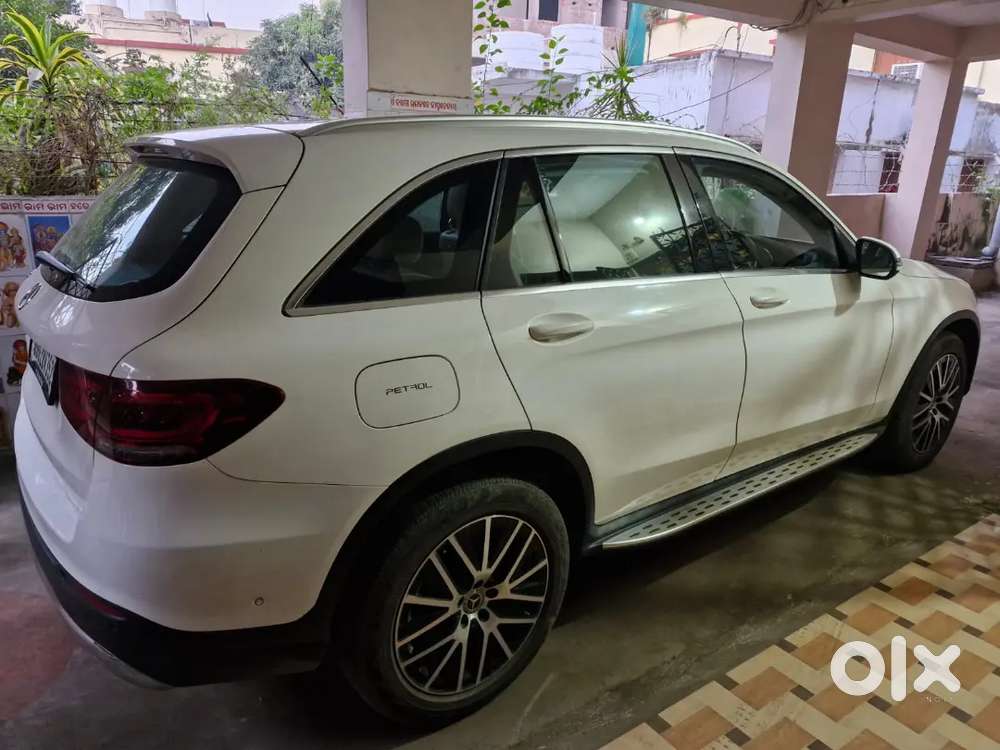 Mercedes-benz Glc 2022 Petrol Well Maintained