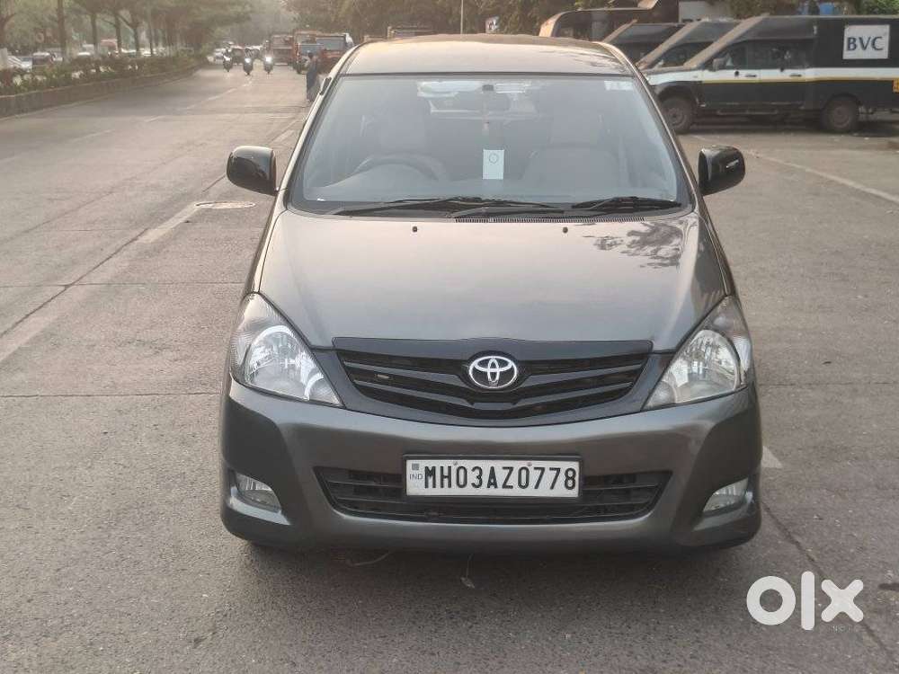 Toyota Innova 2.5 G (diesel) 8 Seater, 2011, Diesel