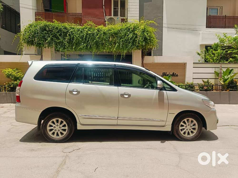 Toyota Innova 2.5 Z Diesel 7 Seater Bs Iv, 2014, Diesel