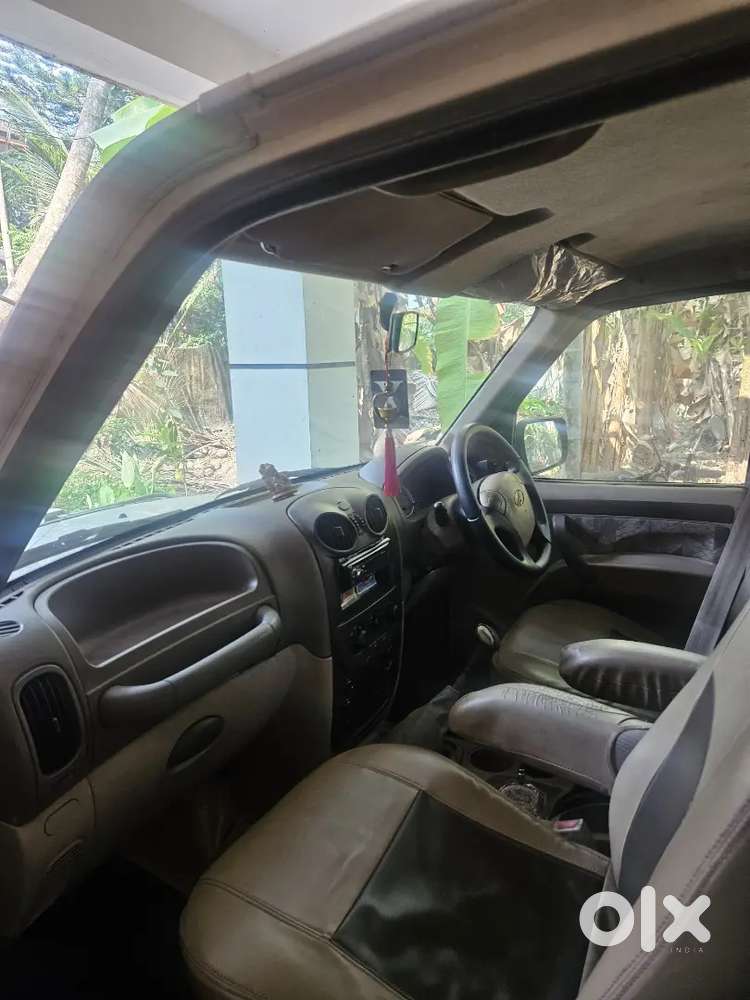 Mahindra Scorpio 8 Str 2011