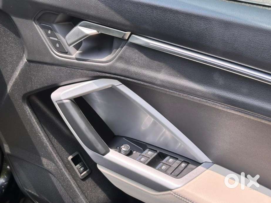 Audi Q3 Sportback Premium Plus, 2024, Petrol