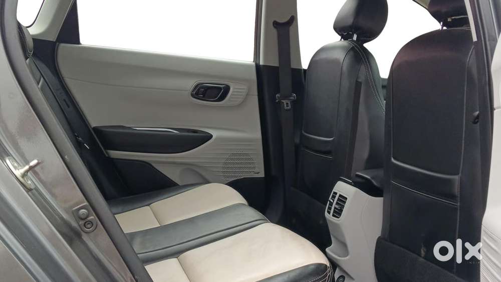 Hyundai New I20 1.2 Asta Mt, 2024, Petrol