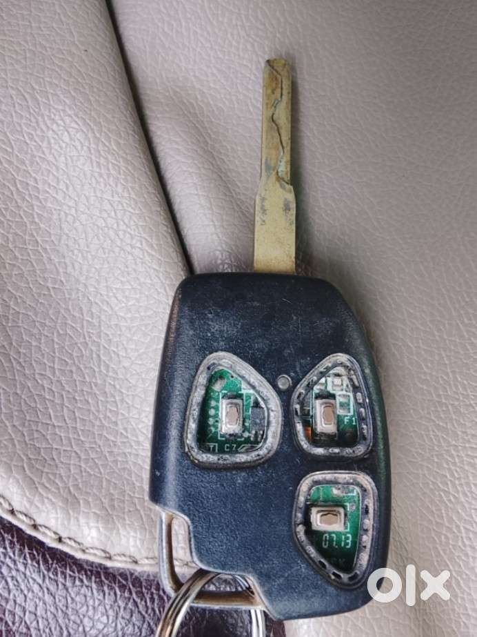 Mahindra Quanto C8, 2013, Diesel