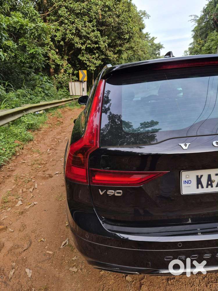 Volvo V90 Cross Country D5 Inscription, 2018, Diesel