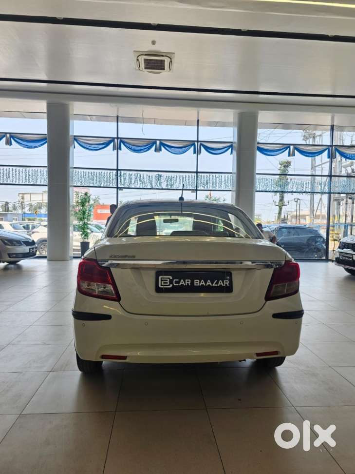 Maruti Suzuki Dzire 1.2 Vxi, 2023, Petrol