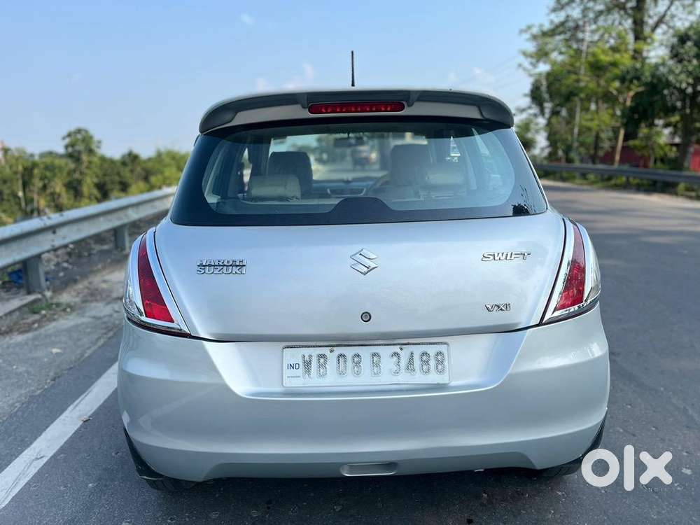Maruti Suzuki Swift 2016 Petrol 75000 Km Driven