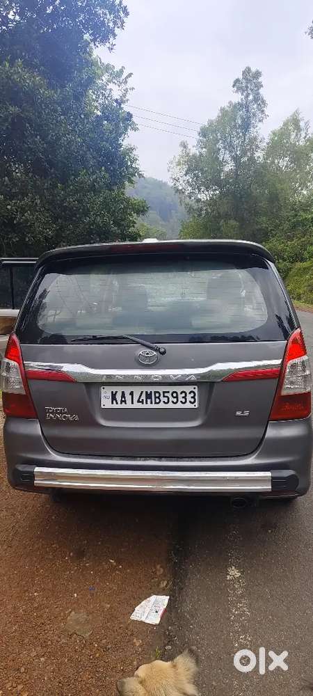 Toyota Innova Hycross 2011 Diesel 167000 Km Driven