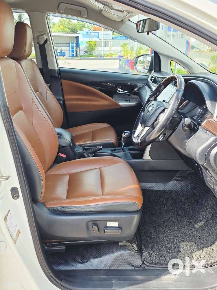 Toyota Innova Crysta 2.8z Automatic, 2021, Diesel