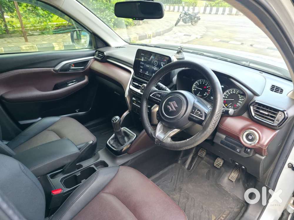 Maruti Suzuki Grand Vitara 1.5 Alpha Smart Hybrid Dual Tone, 2022, P..