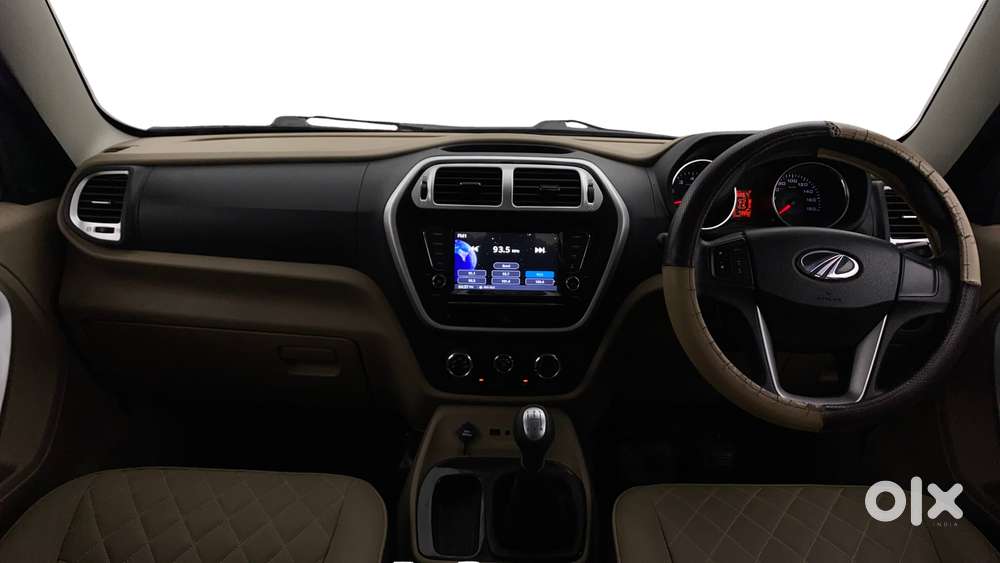 Mahindra Tuv 300 T10, 2018, Diesel