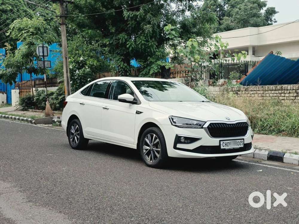 Skoda Slavia 1.0 Tsi Style At, 2023, Petrol