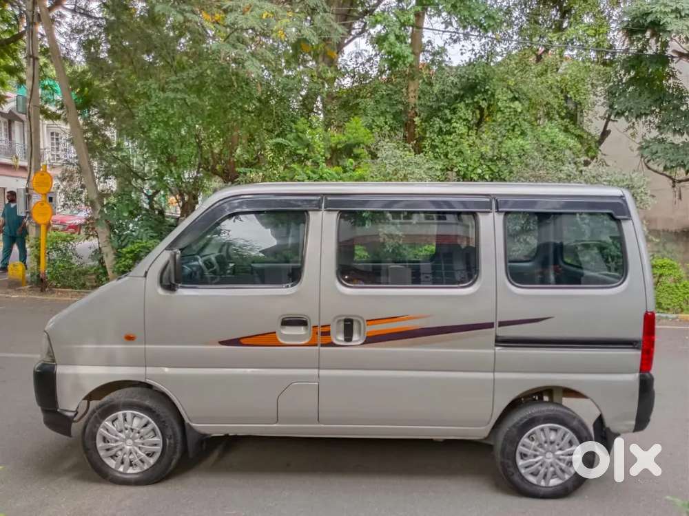 Maruti Suzuki Eeco 2022 Petrol 75000 Km Driven with CNG company fitted