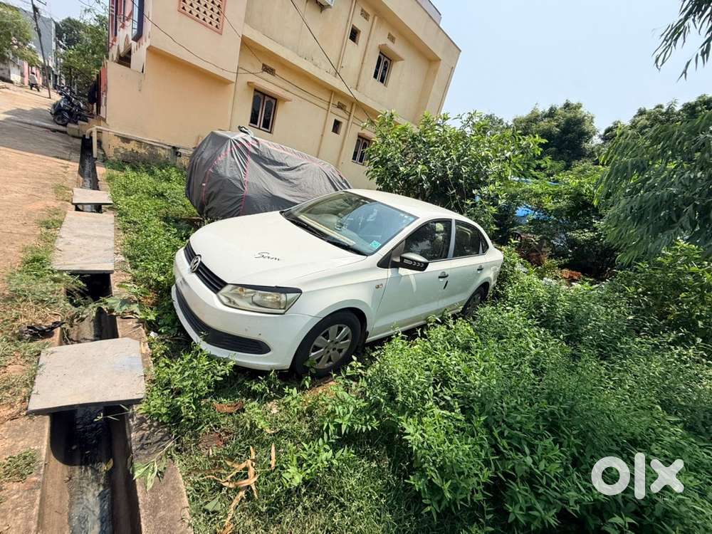 Volkswagen Vento Petrol Manual 2012