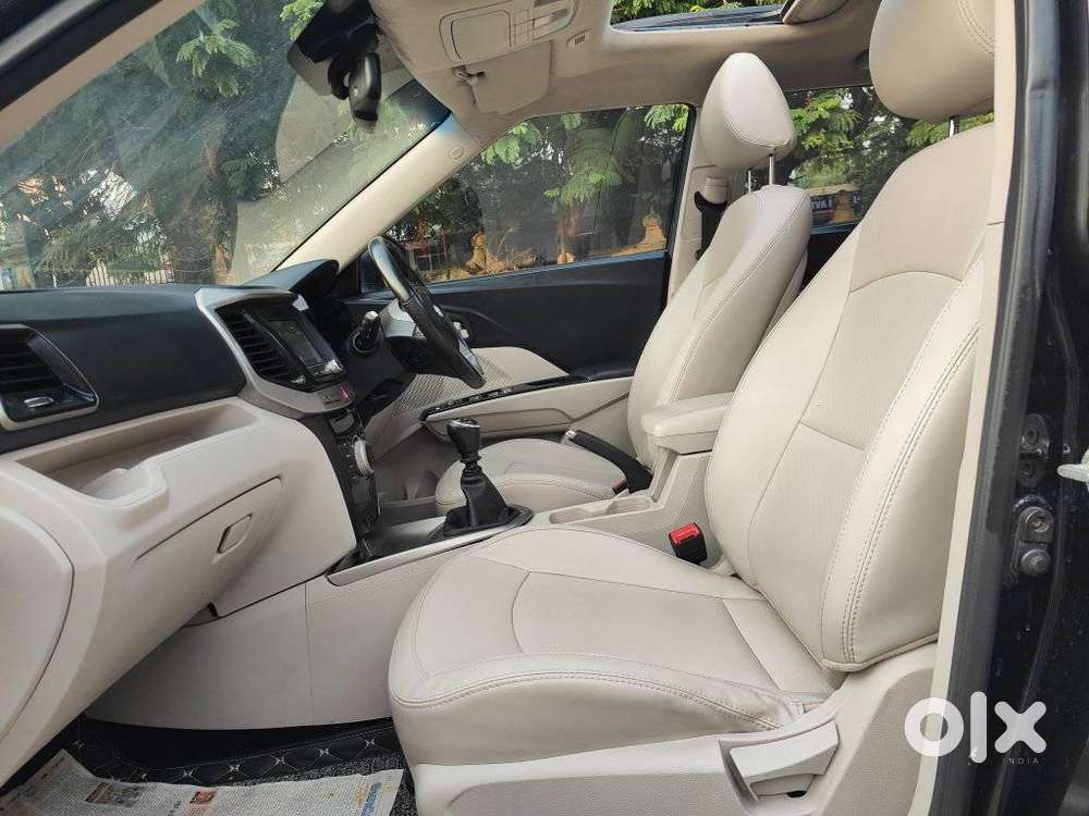 Mahindra Xuv300 W8 Option Dual Tone Diesel, 2021, Diesel