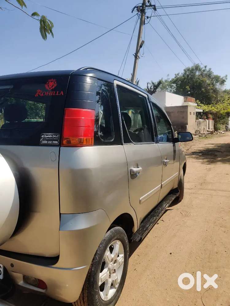 Mahindra Quanto 1.5 C8 2013