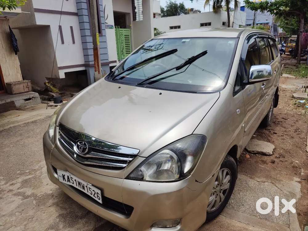 Toyota Innova Diesel 2011