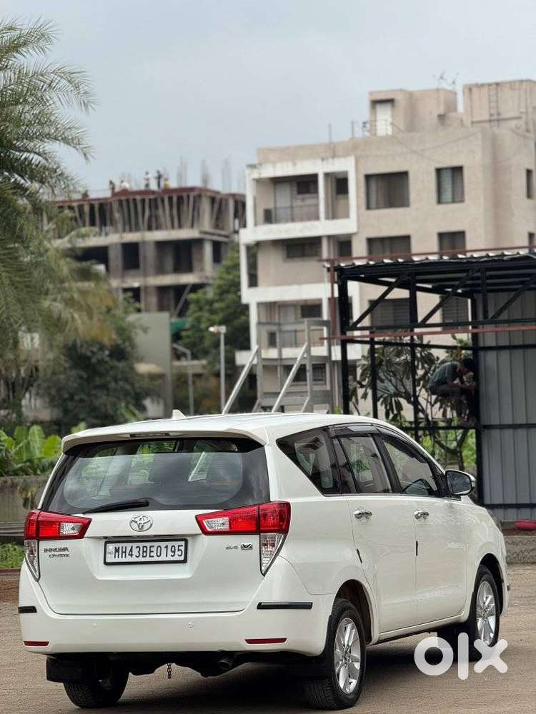 Toyota Innova Crysta 2.4 V, 2016, Diesel