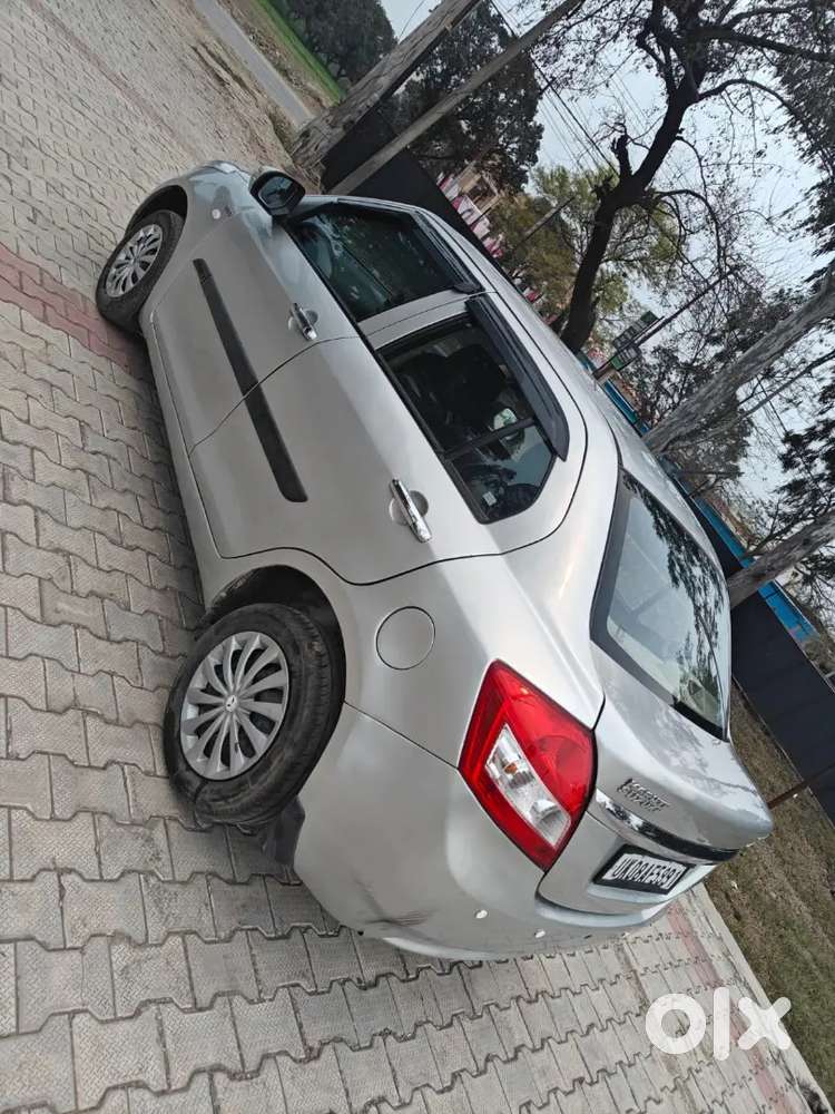 Maruti Suzuki Swift Dzire 2014 Diesel 75000 Km Driven
