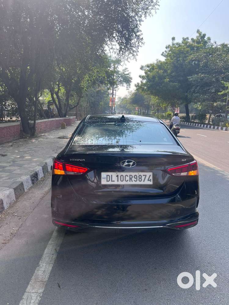 Hyundai Verna Sx 1.5 Petrol Ivt, 2022, Petrol
