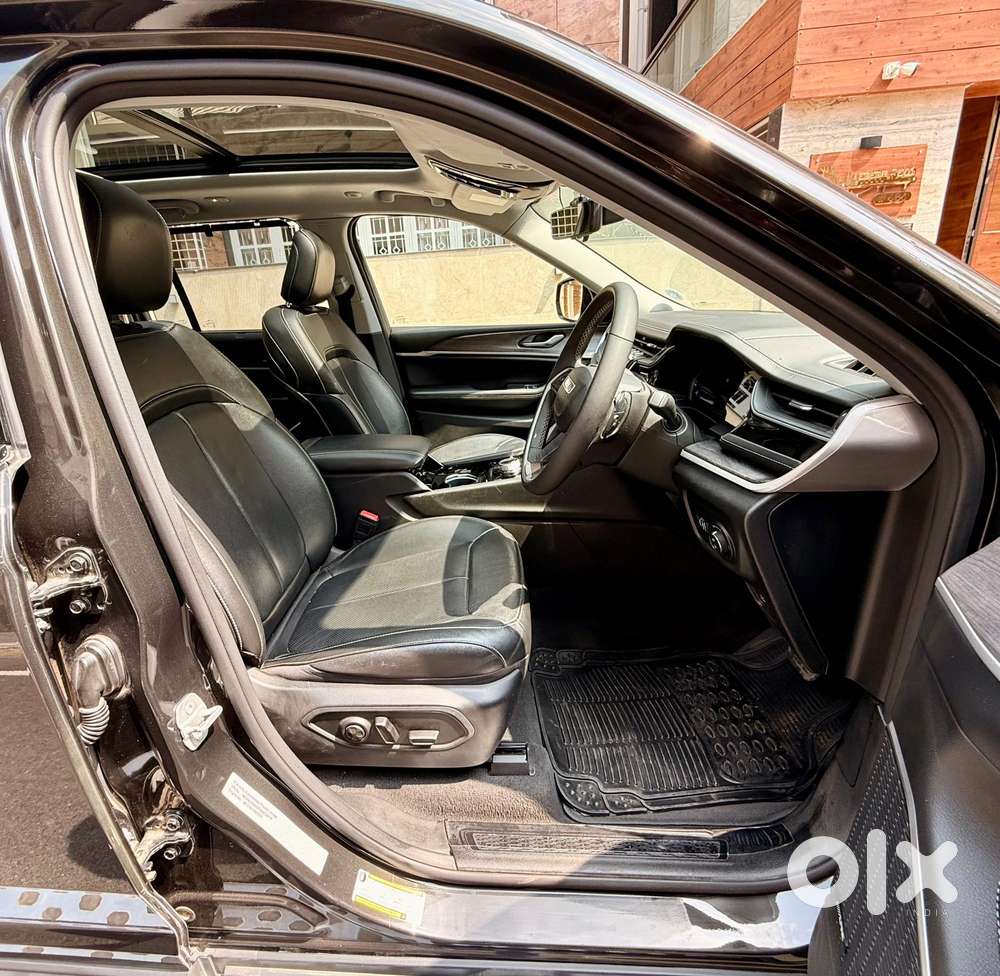 Jeep Grand Cherokee Limited (o) 4x4 At, 2024, Petrol