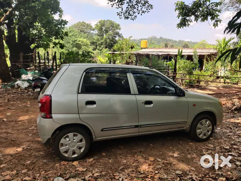 Maruti Suzuki Alto K10 2014 Petrol Well Maintained.