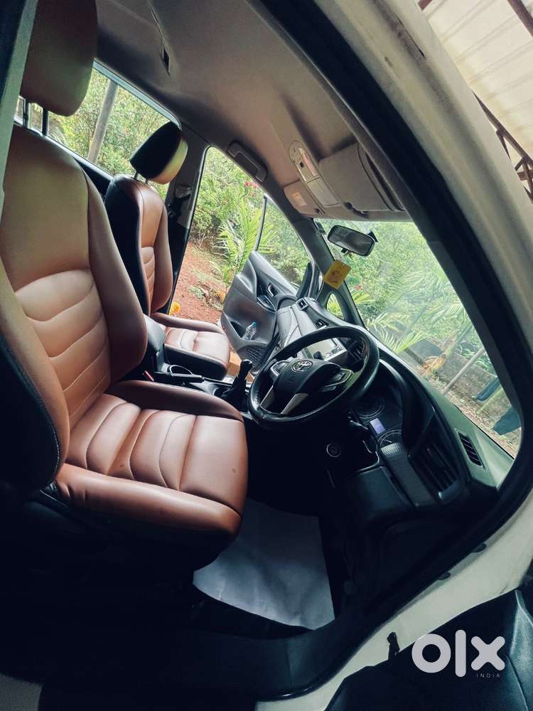 Innova Crysta 2019 Manual