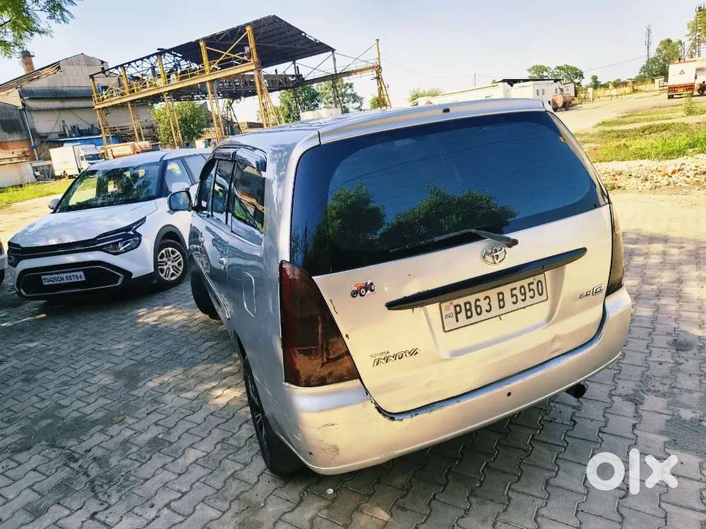 Toyota Innova Diesel 2006 1st