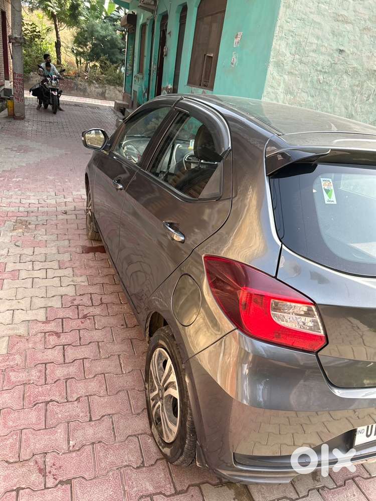 Tata Tiago Petrol Manual 2024