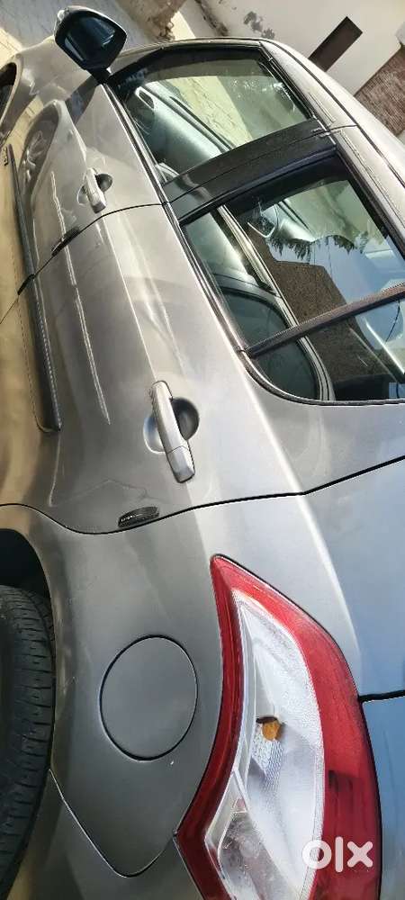 Swift 1.2 Vxi 2012 Petrol