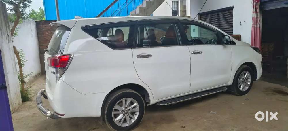 Toyota Innova Crysta 2017