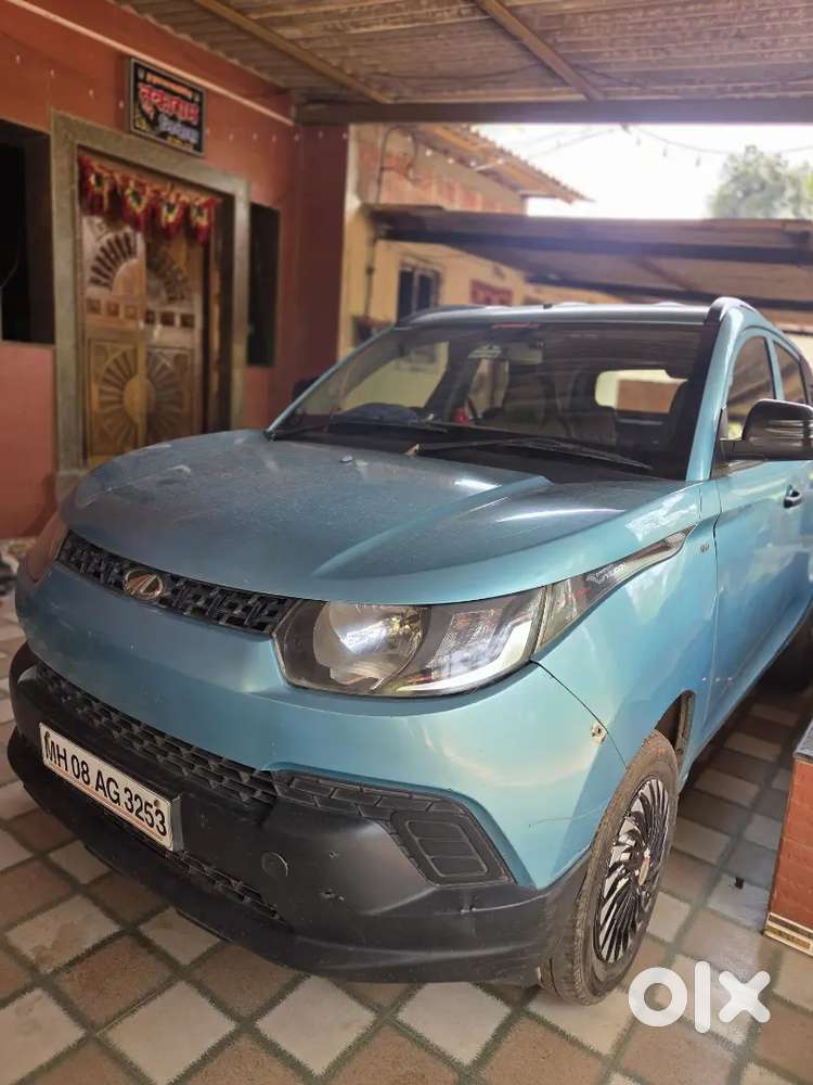 Mahindra Kuv 100