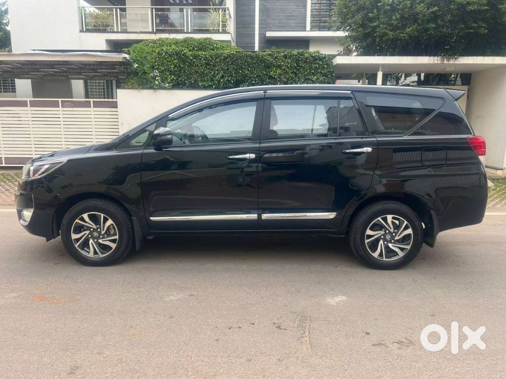 Toyota Innova Crysta 2.4 G Plus Mt 7 Str, 2026, Diesel