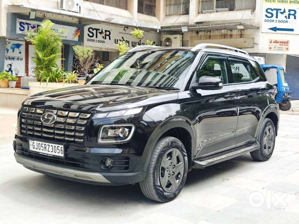 Hyundai Venue 1.2 S (o), 2024, Petrol