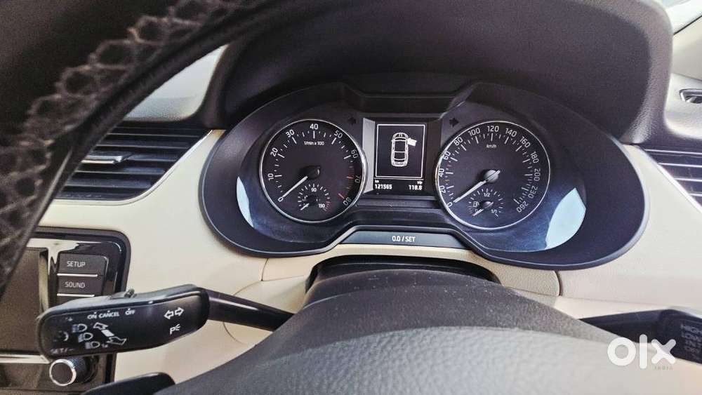 Skoda Octavia 2013-2017 Elegance 1.8 Tsi At, 2015, Petrol