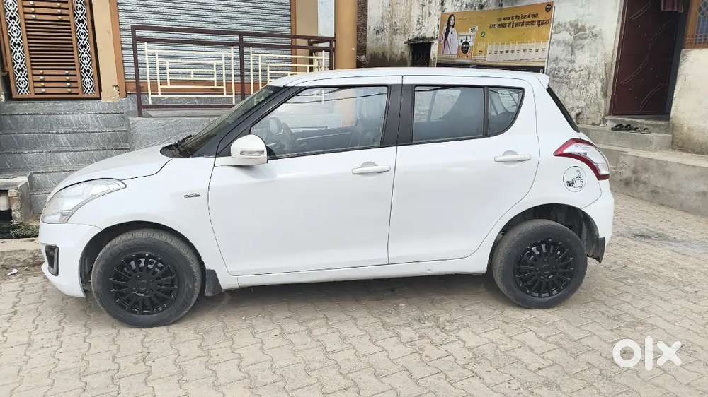 Maruti Suzuki Swift 2013 Diesel 97000 Km Driven