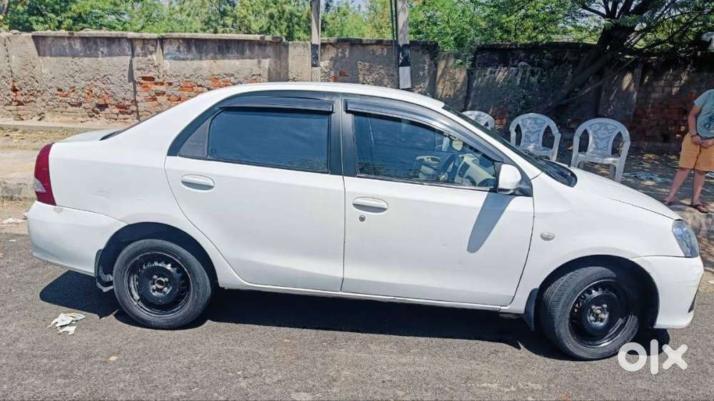 Toyota Etios 2017 Cng & Petrol Well Maintained