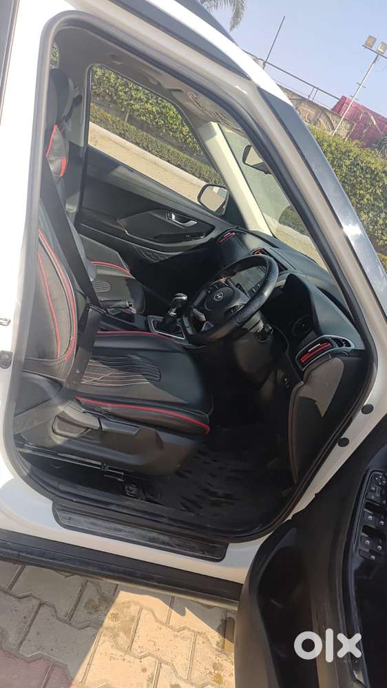 Hyundai Creta 1.5 S Plus Knight Diesel Dual Tone, 2023, Diesel