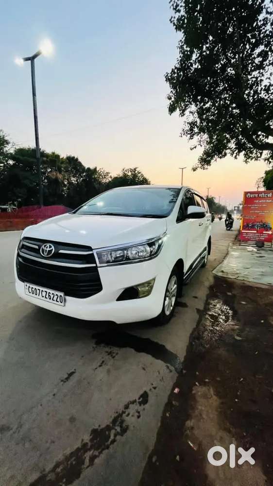 Toyota Innova Crysta Bs4 2.4 G