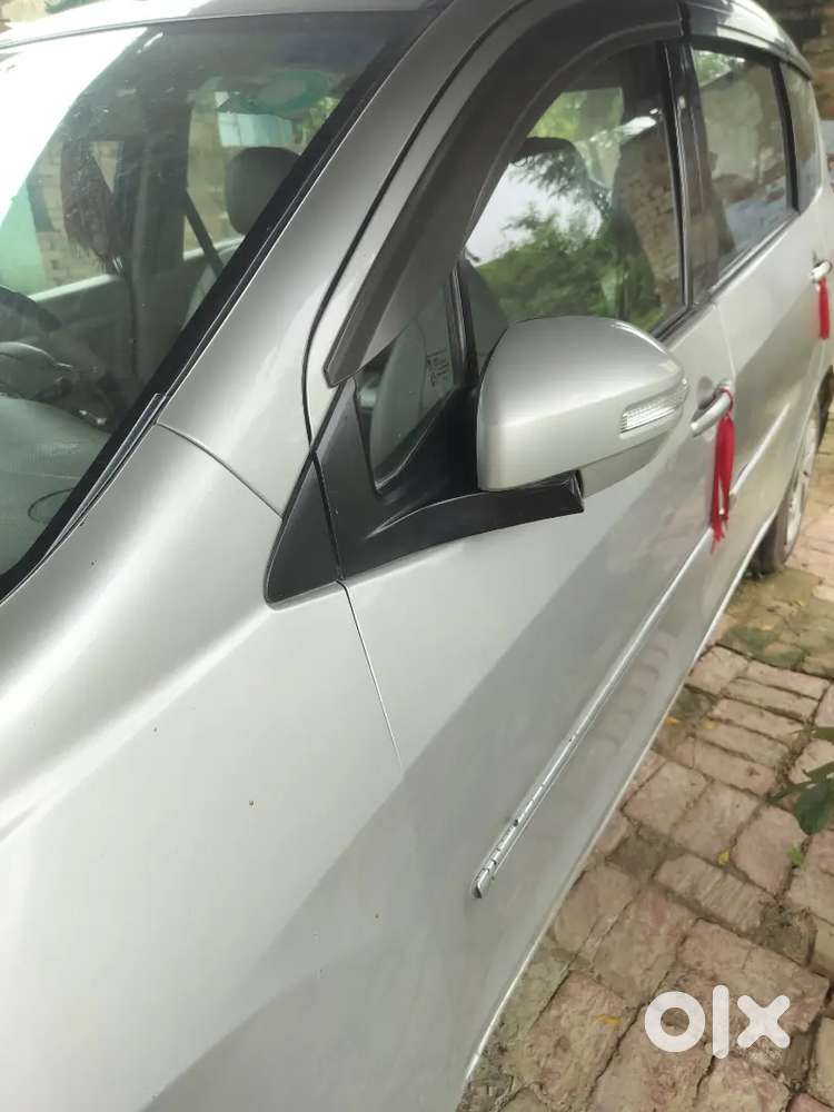 Maruti Suzuki Ertiga Anniversary Edition 2017