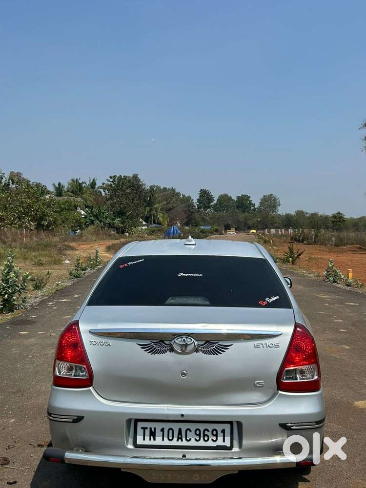 Toyota Etios 2011 Petrol 140000 Km Driven