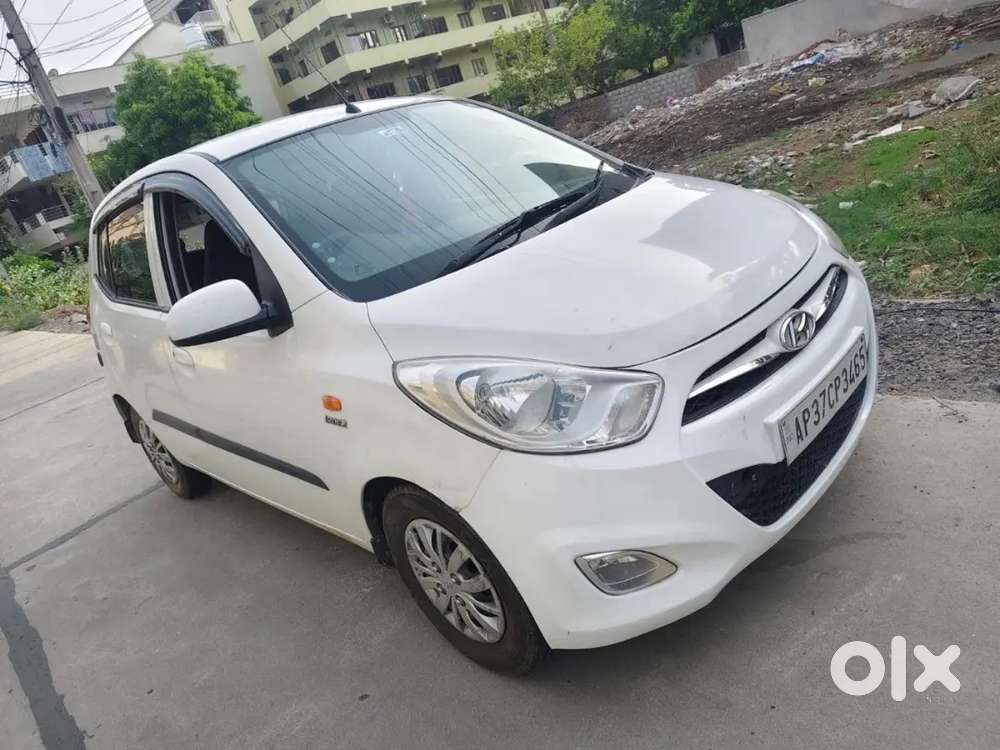 Hyundai I10 Sportz Petrol Manual 2015
