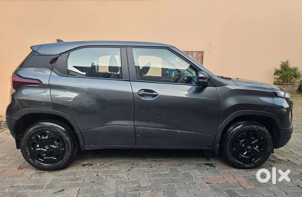 Tata Punch, 2022, Petrol