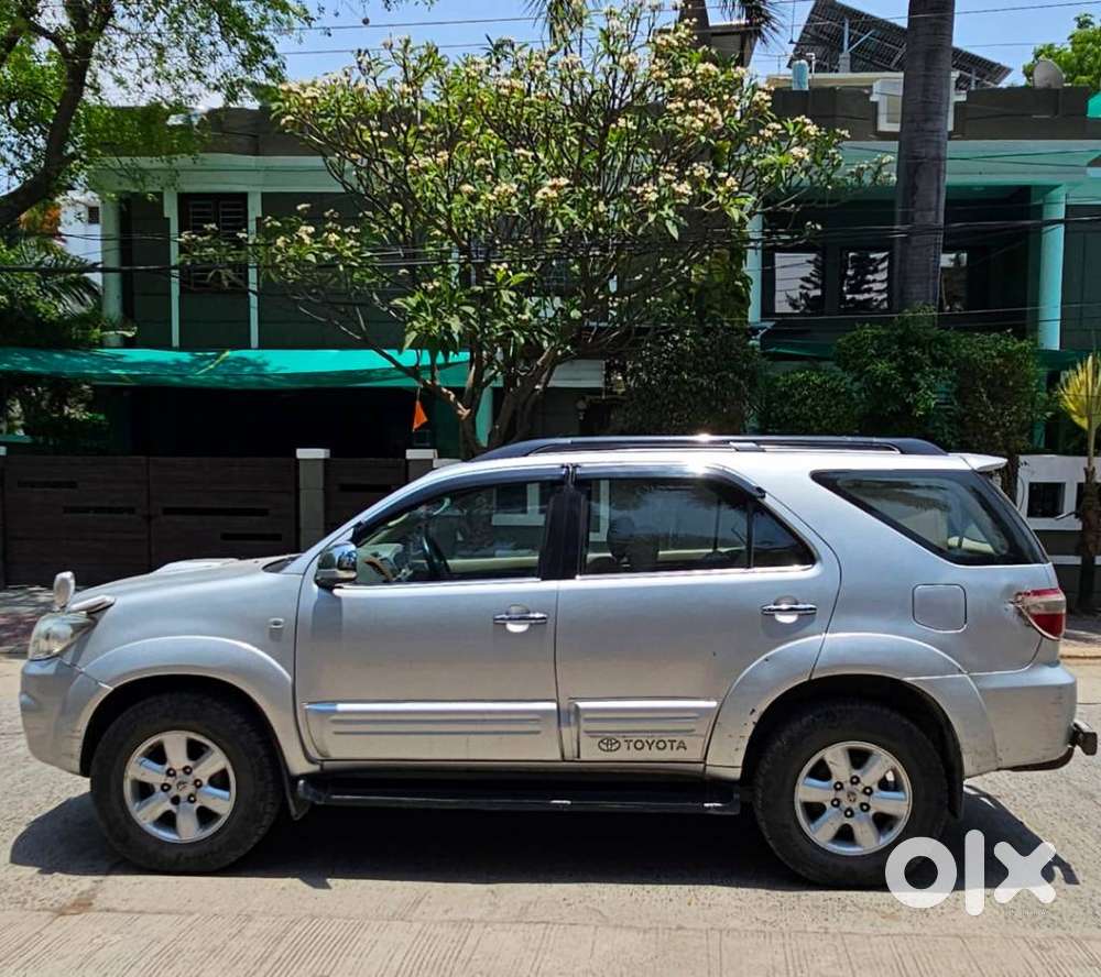 Toyota Fortuner 3.0 4x4 Manual, 2011, Diesel