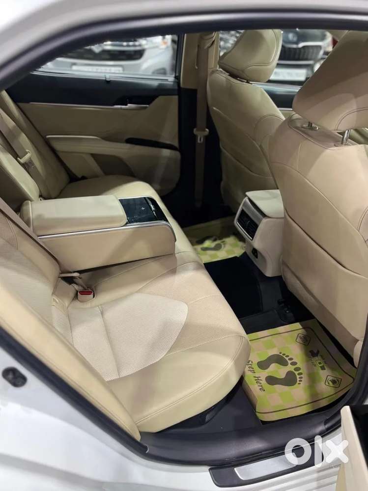 Toyota Camry Hybrid, 2020, Petrol