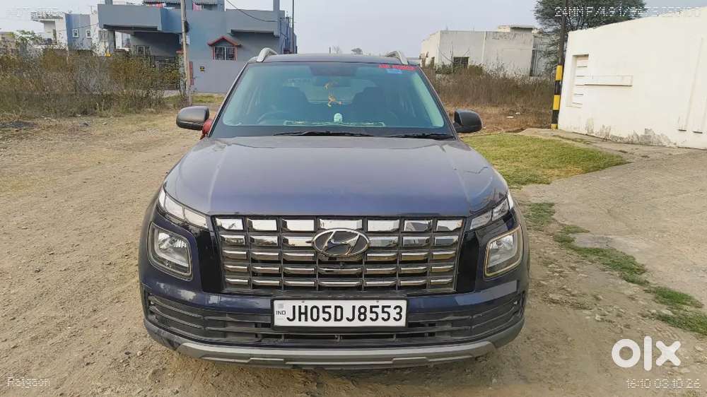 Front & Rear Dash Cam
Touch Screen
Gps Enabled
Remote Sensing Lock