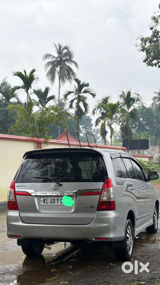 Toyota Innova 2015 Diesel Well Maintained